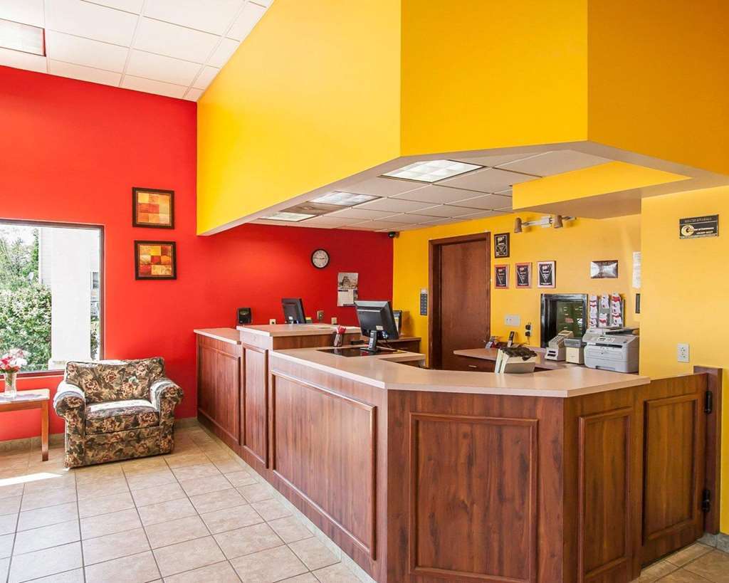 Studio 6 Effingham, Il Dalaman gambar
